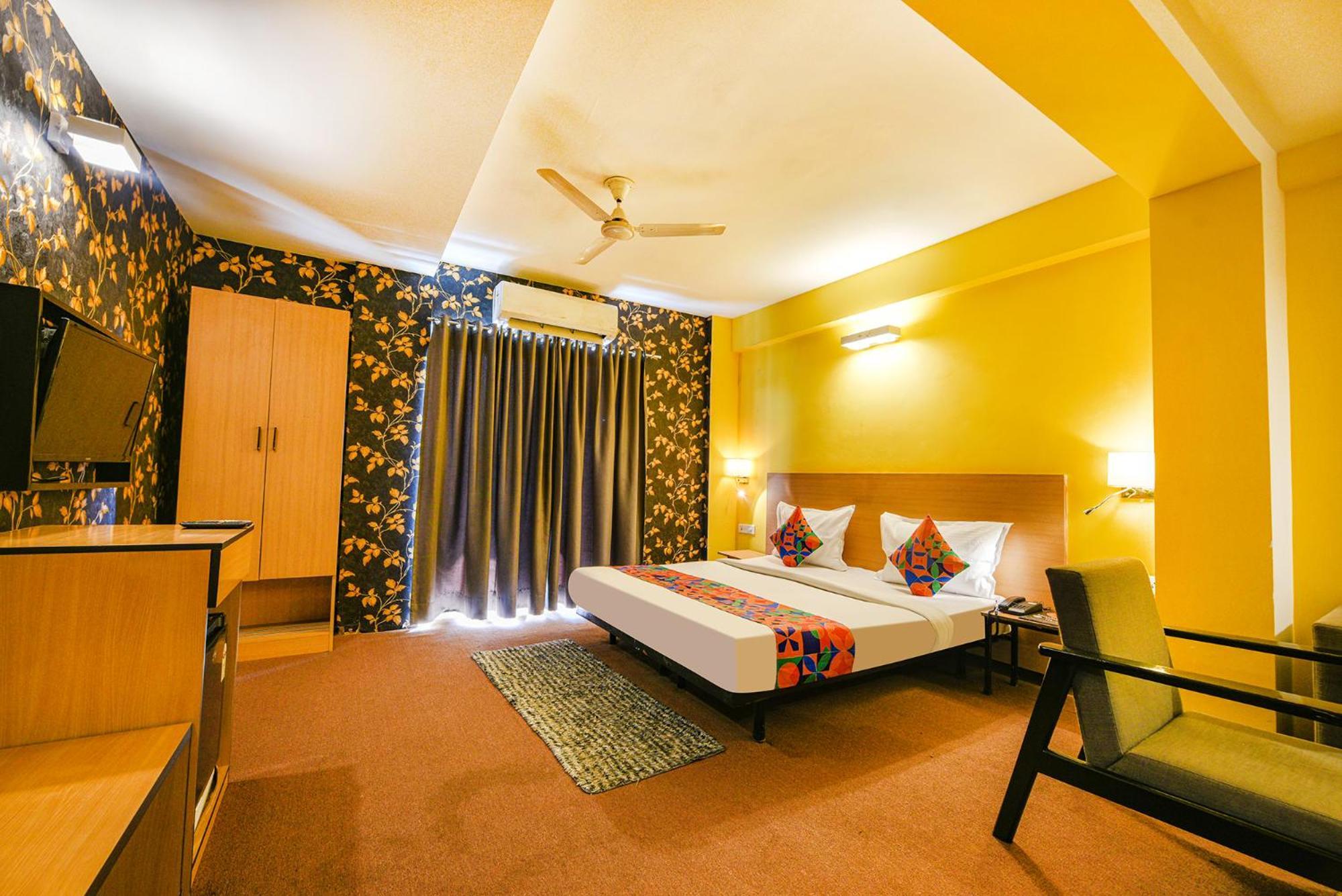 גורגאון Fabhotel Old Meple Leaf מראה חיצוני תמונה