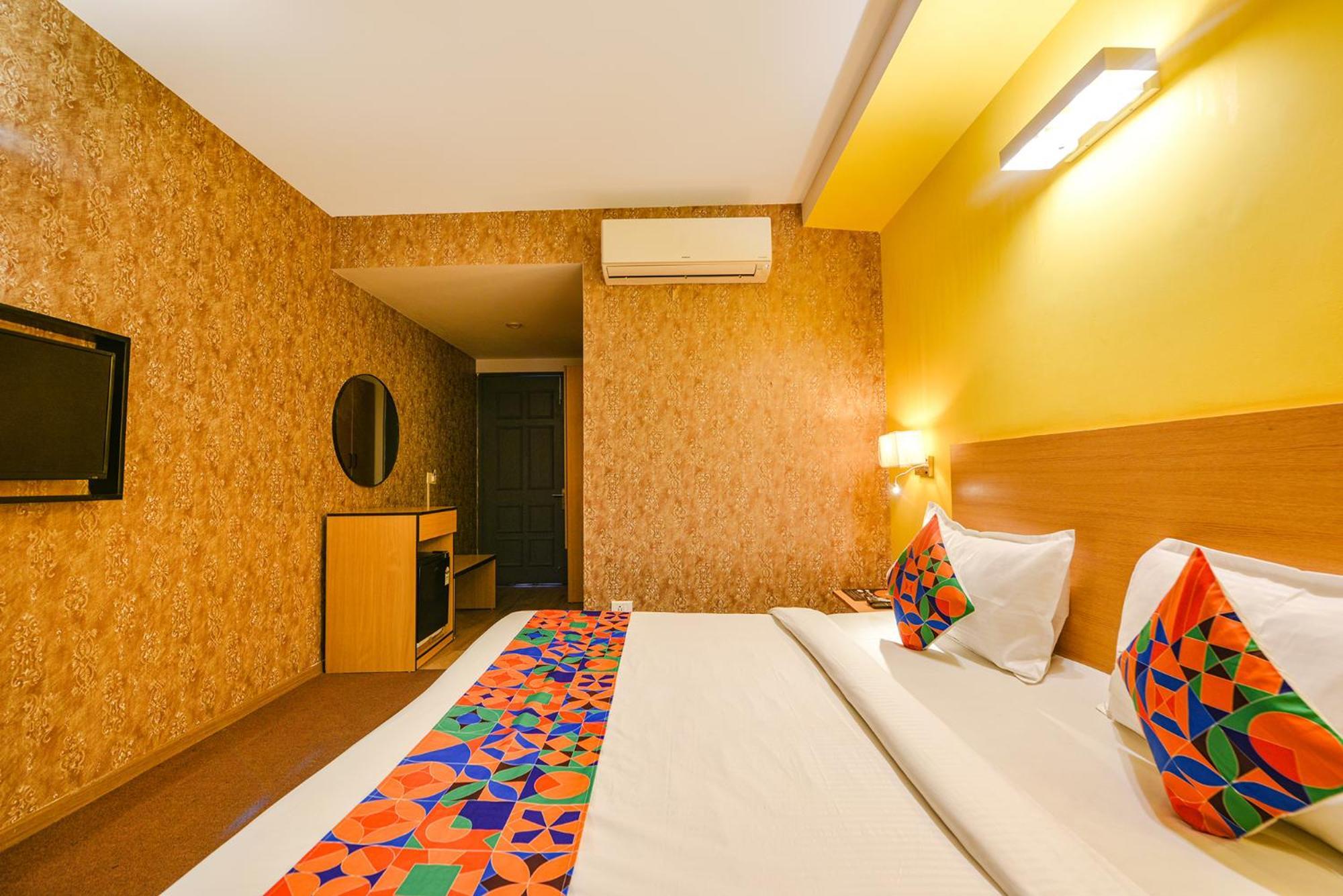 גורגאון Fabhotel Old Meple Leaf מראה חיצוני תמונה